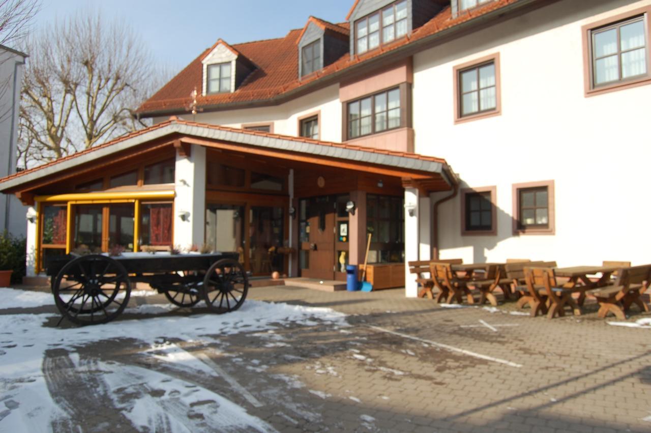 Hausener Dorfkrug Hotel Франкфурт на Майн Екстериор снимка